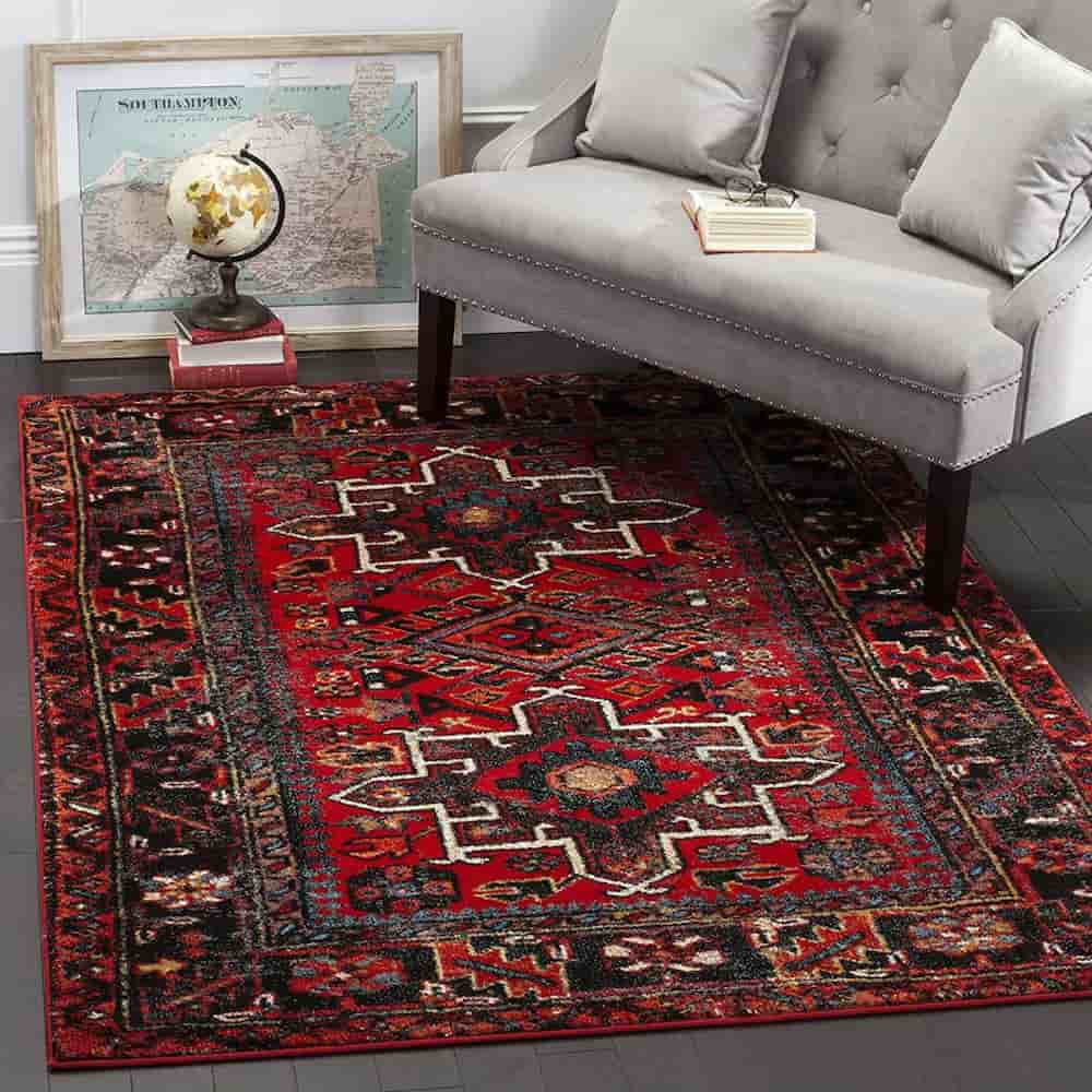 فرش دستباف ایرانی قرمز