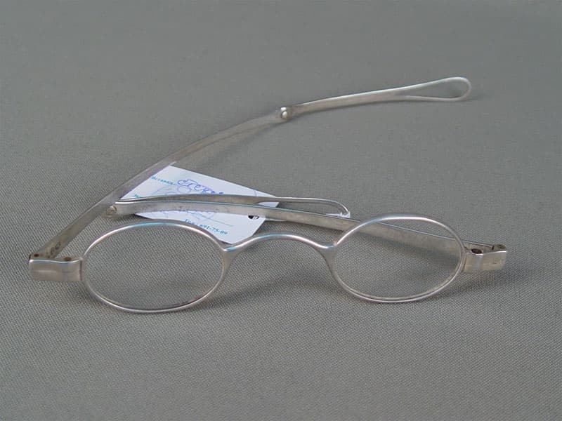 عینک طبی خوشگل