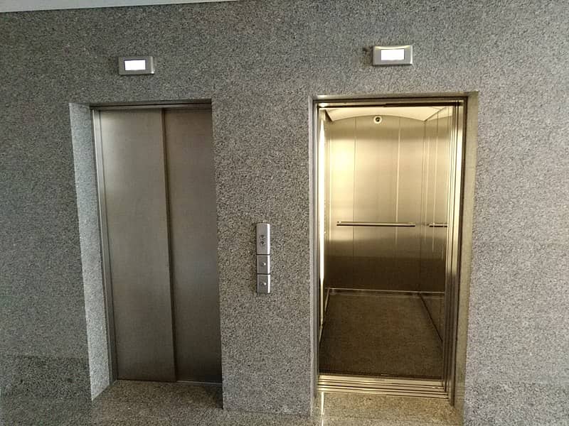درب آسانسور تهران