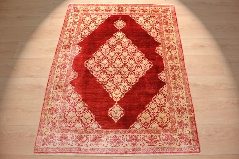 فرش دستباف اصفهان دست دوم