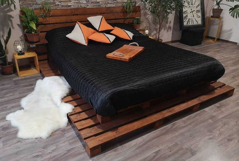 پالت چوبی برای تخت