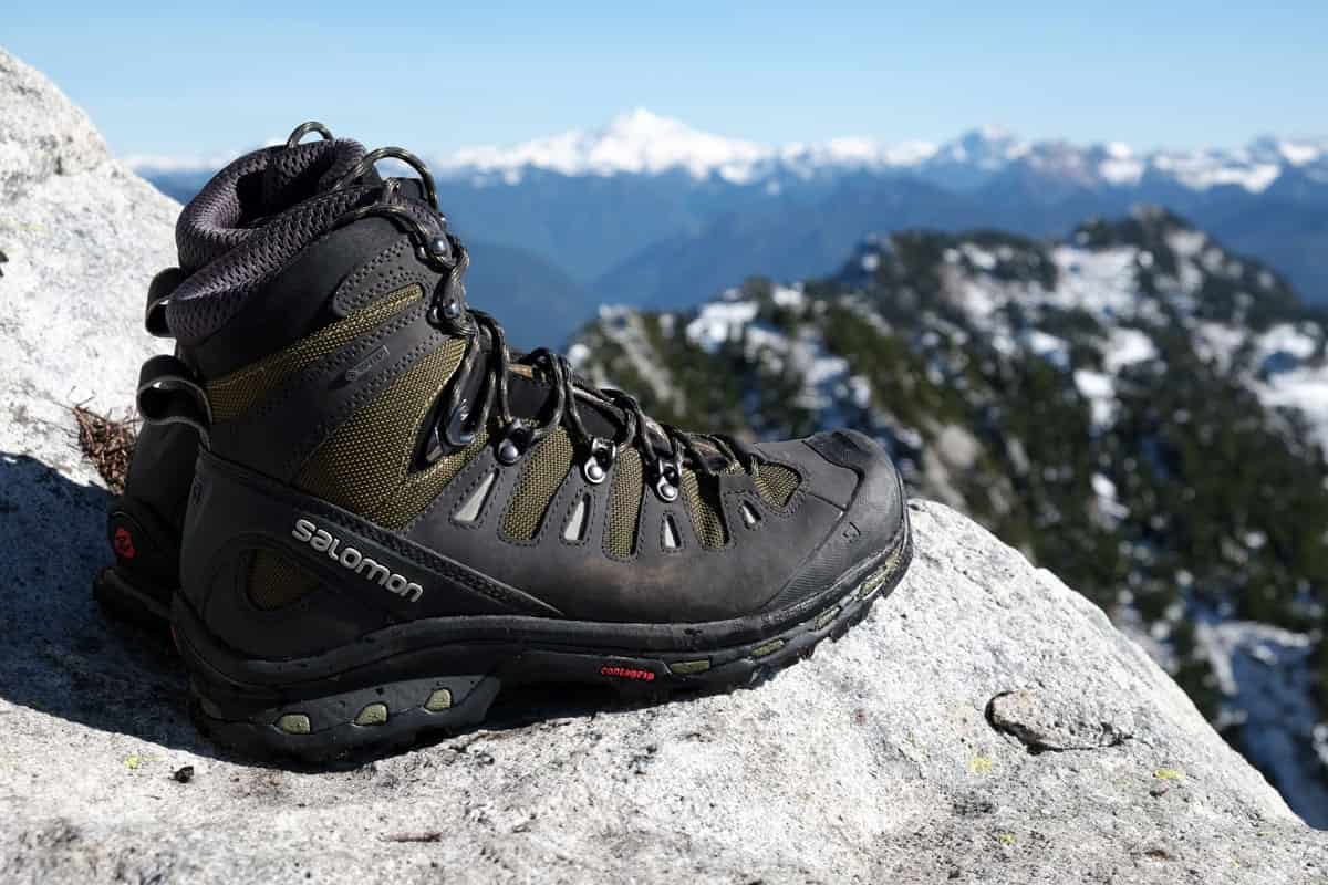 کفش کوهنوردی یزد