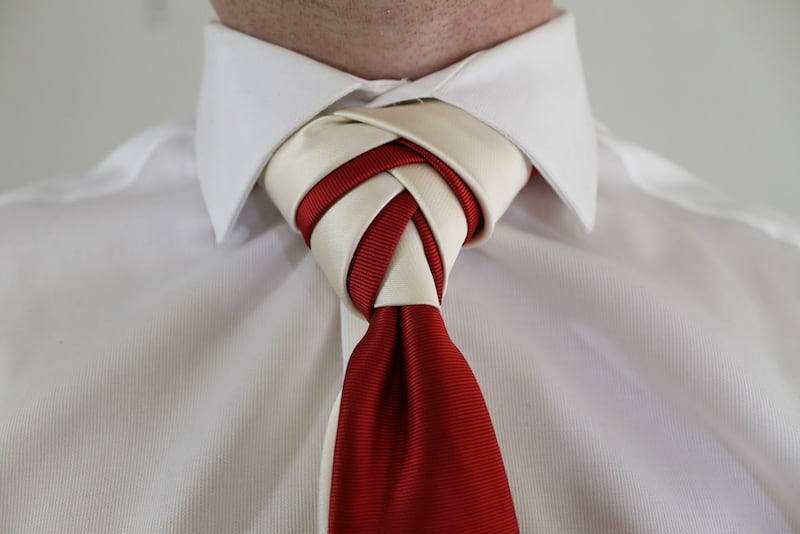 کراوات دو گره