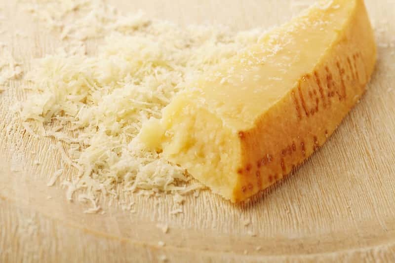پنیر پارمسان ورقه ای