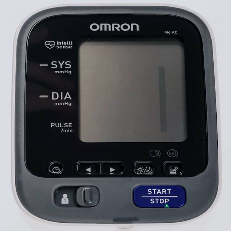دستگاه فشار خون omron m6 ac