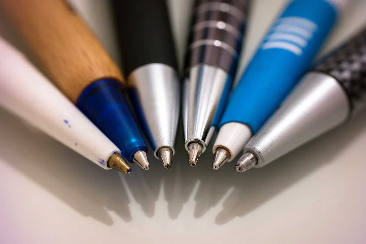 خودکار رنگی بیک