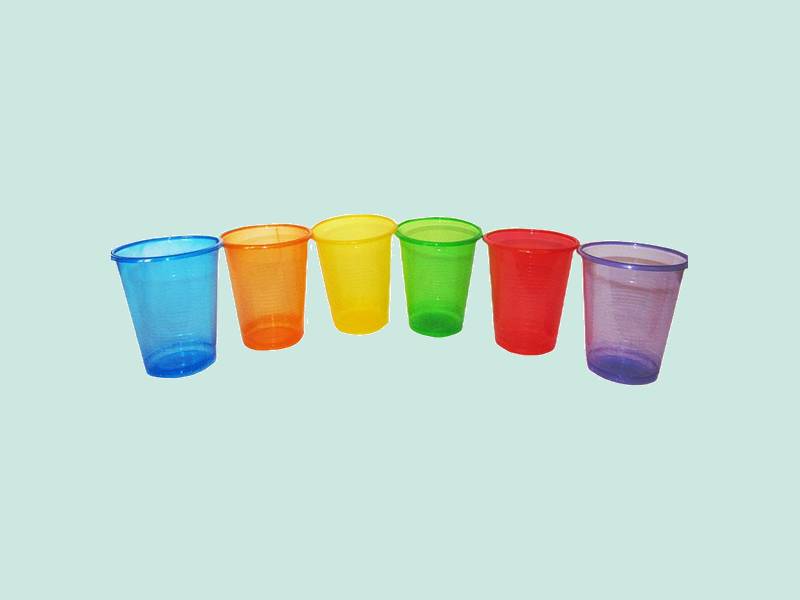 لیوان یکبار مصرف پلاستیکی 