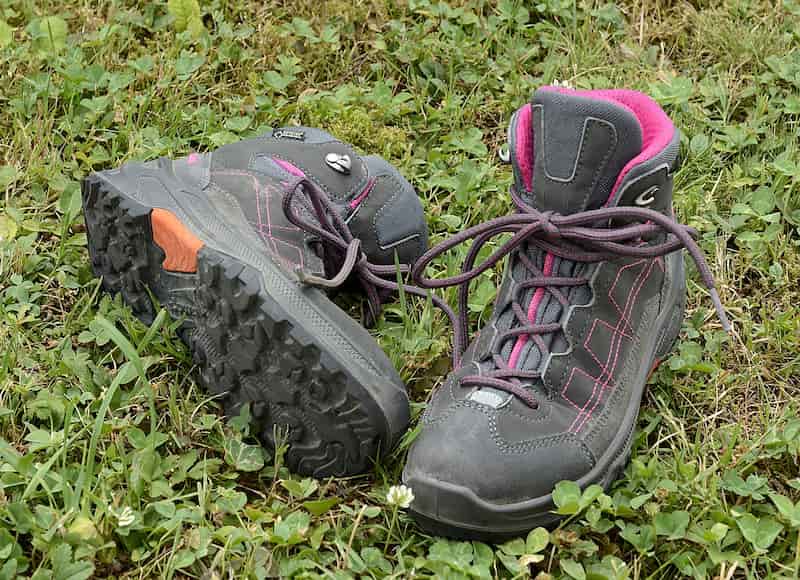 humtto کفش کوهنوردی