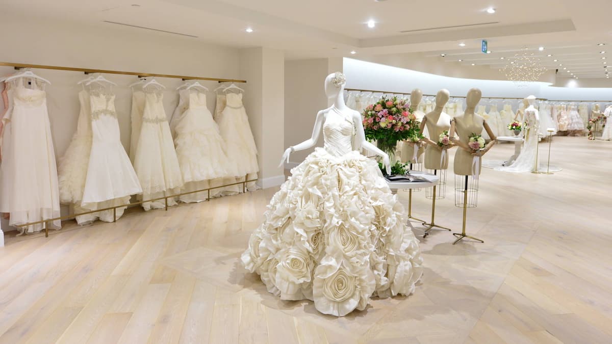 لباس عروس گلدار