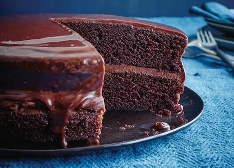 کیک شکلاتی اسفنجی