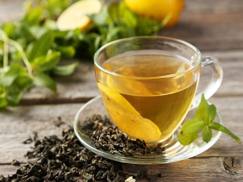 طرز تهیه دمنوش چای سبز و به لیمو