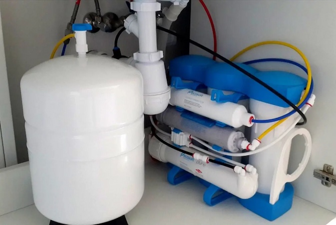 چگونه دستگاه تصفیه آب خانگی را نصب کنیم