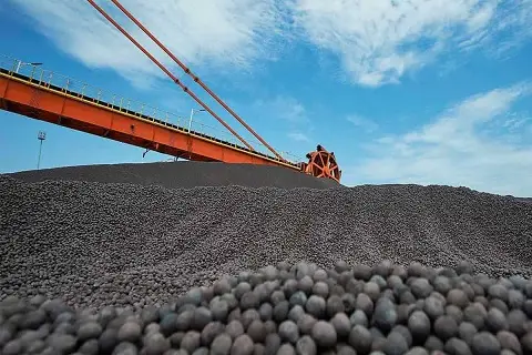 Acquisto di pellet di minerale di ferro con consegna FOB nei porti iraniani
